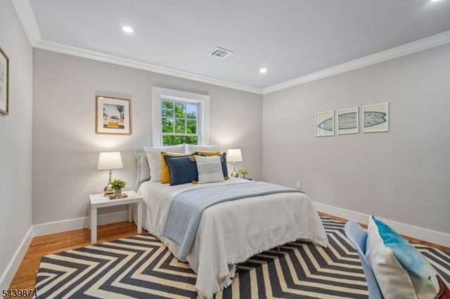 146 Sherman Ave, Glen Ridge Boro Twp., NJ 07028