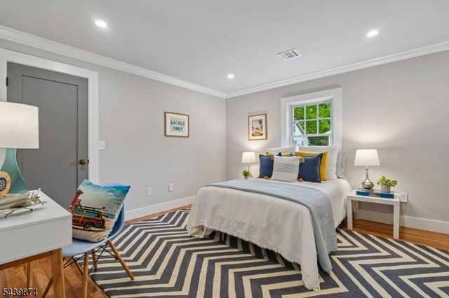 146 Sherman Ave, Glen Ridge Boro Twp., NJ 07028