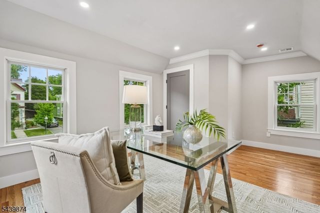 146 Sherman Ave, Glen Ridge Boro Twp., NJ 07028