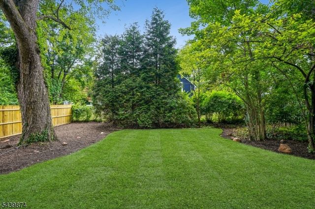 146 Sherman Ave, Glen Ridge Boro Twp., NJ 07028