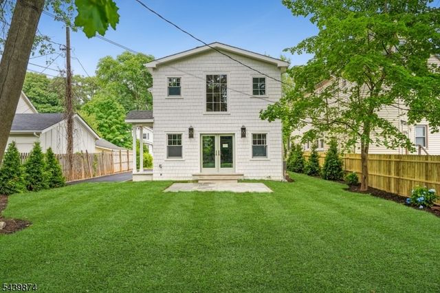 146 Sherman Ave, Glen Ridge Boro Twp., NJ 07028