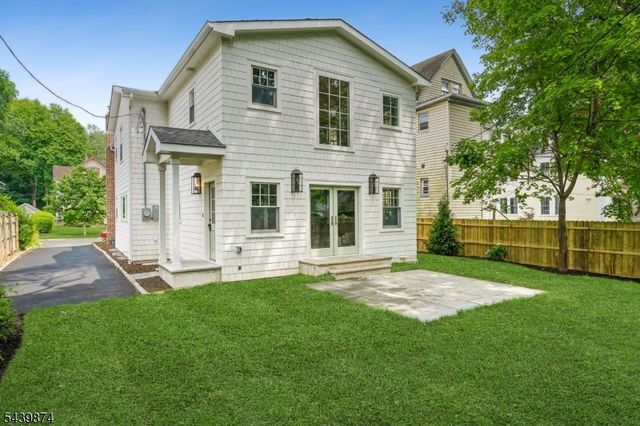 146 Sherman Ave, Glen Ridge Boro Twp., NJ 07028