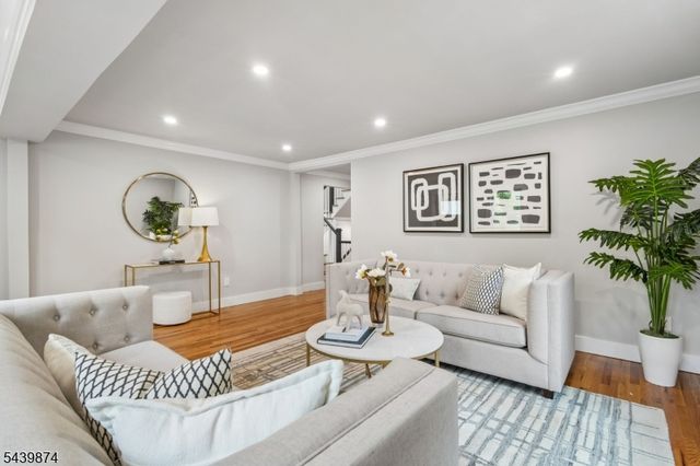 146 Sherman Ave, Glen Ridge Boro Twp., NJ 07028