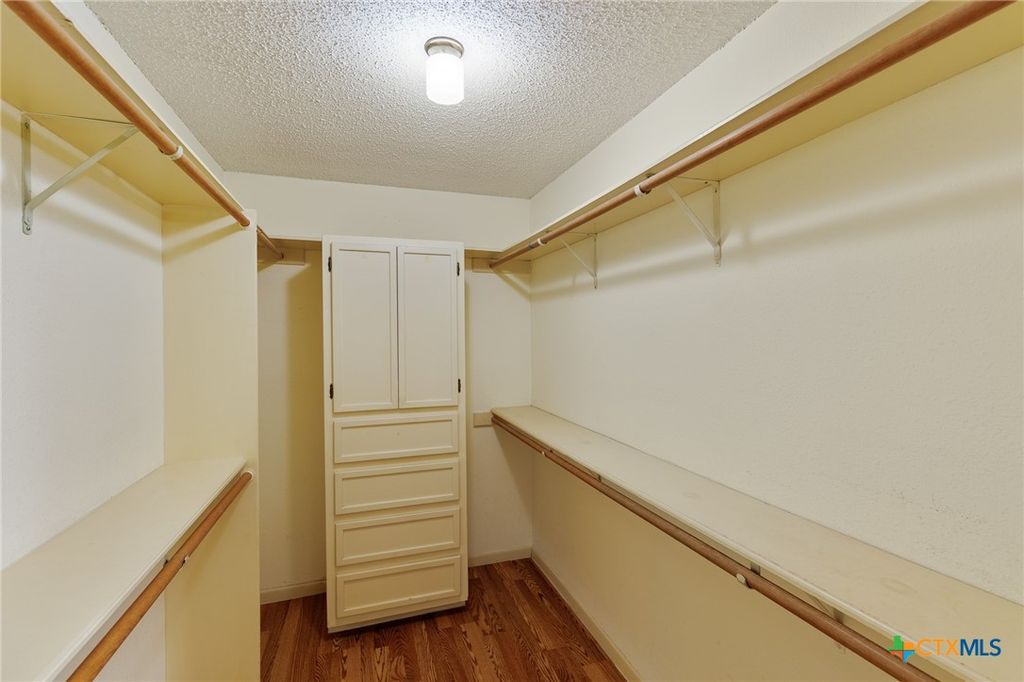 Image 24 of property listing at 2820 Aurora, Horseshoe Bay, TX 78657