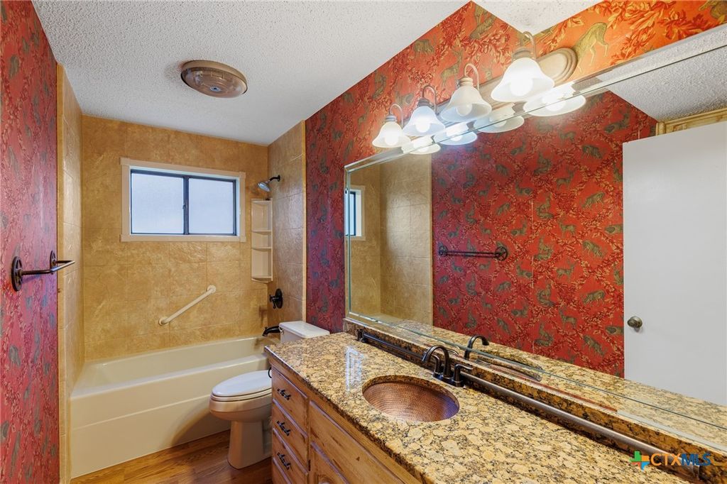 Image 27 of property listing at 2820 Aurora, Horseshoe Bay, TX 78657