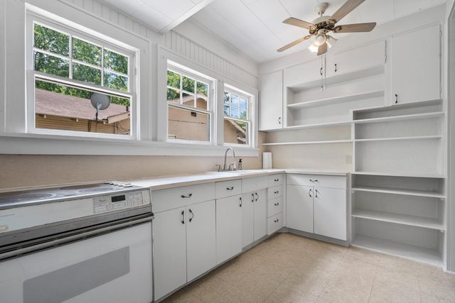 107 Barry Street, Hot Springs, AR 71913