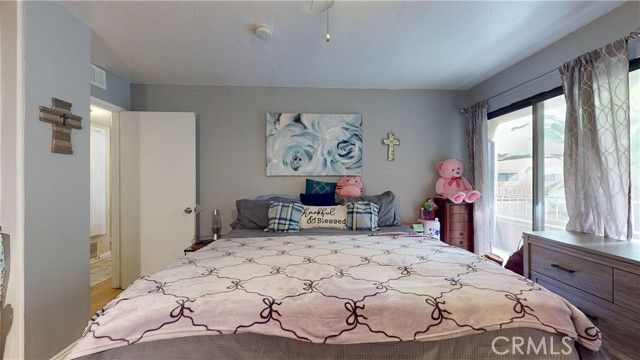 550 Orange Ave 216, Long Beach, CA 90802