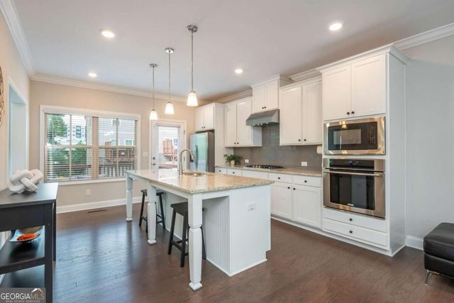 502 Via Secco Lane, Suwanee, GA 30024