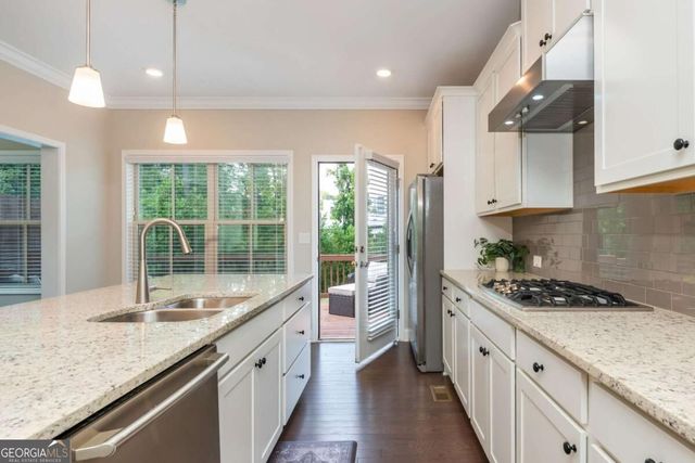 502 Via Secco Lane, Suwanee, GA 30024
