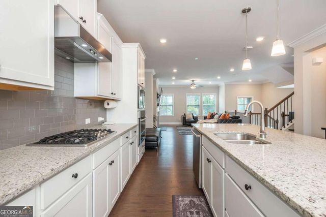 502 Via Secco Lane, Suwanee, GA 30024