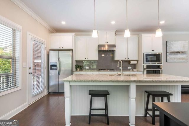 502 Via Secco Lane, Suwanee, GA 30024