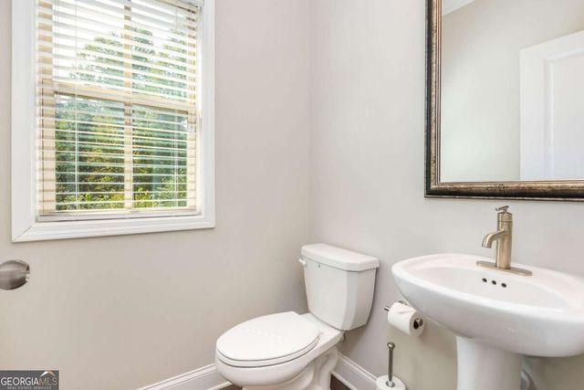 502 Via Secco Lane, Suwanee, GA 30024