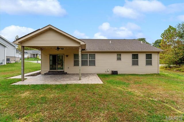 7994 Matterhorn Canyon Road, Caseyville, IL 62232