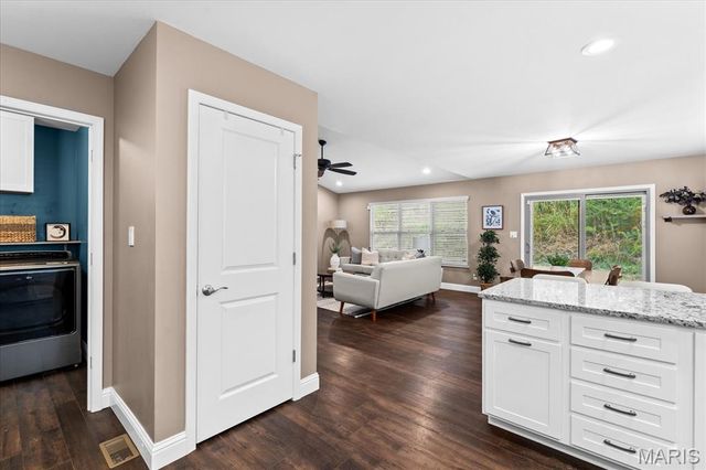 7994 Matterhorn Canyon Road, Caseyville, IL 62232