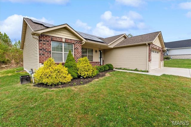 7994 Matterhorn Canyon Road, Caseyville, IL 62232