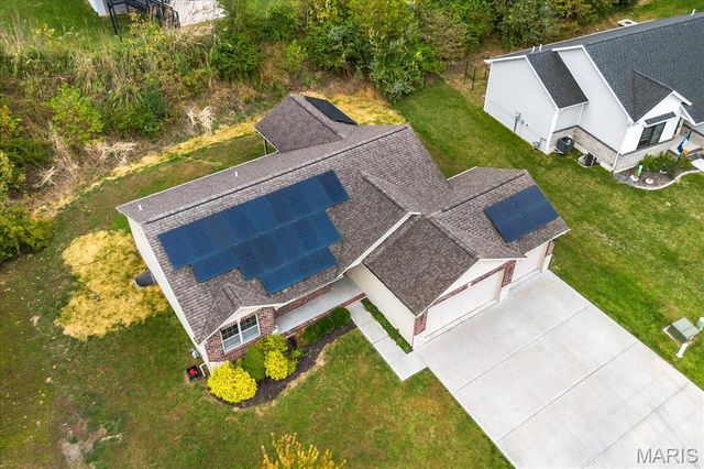 7994 Matterhorn Canyon Road, Caseyville, IL 62232