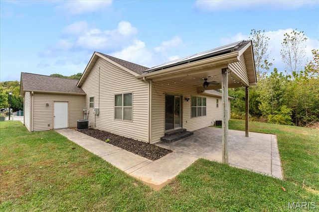 7994 Matterhorn Canyon Road, Caseyville, IL 62232