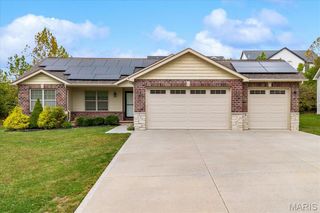 7994 Matterhorn Canyon Road, Caseyville, IL 62232