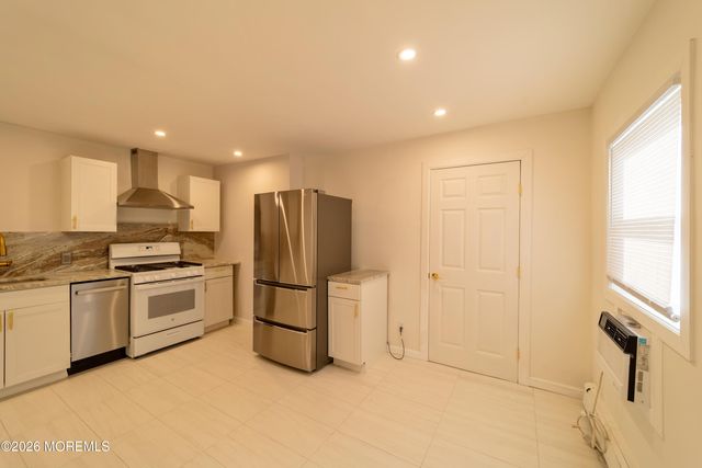 106 Wallace Street B, Red Bank, NJ 07701