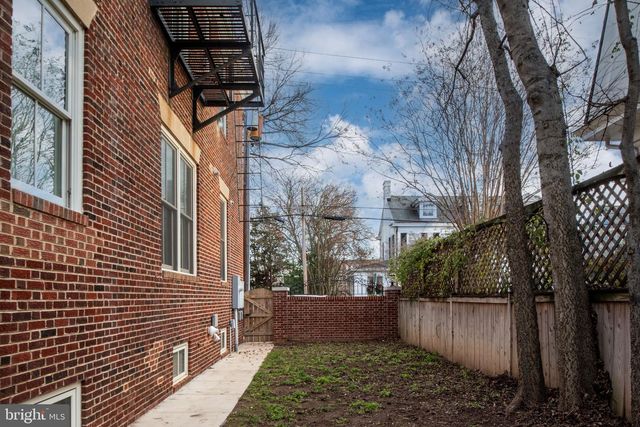 1200 PRINCE EDWARD ST, Fredericksburg, VA 22401