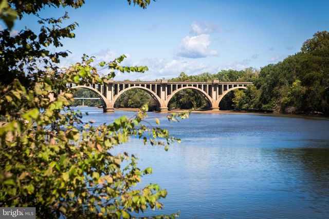 1200 PRINCE EDWARD ST, Fredericksburg, VA 22401