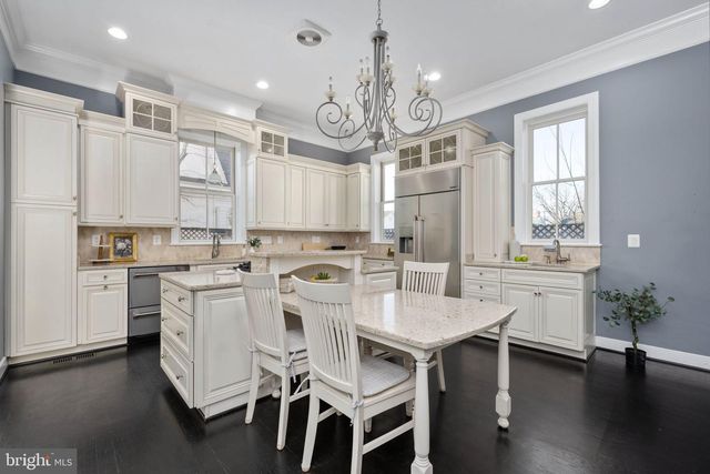 1200 PRINCE EDWARD ST, Fredericksburg, VA 22401