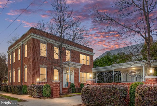 1200 PRINCE EDWARD ST, Fredericksburg, VA 22401