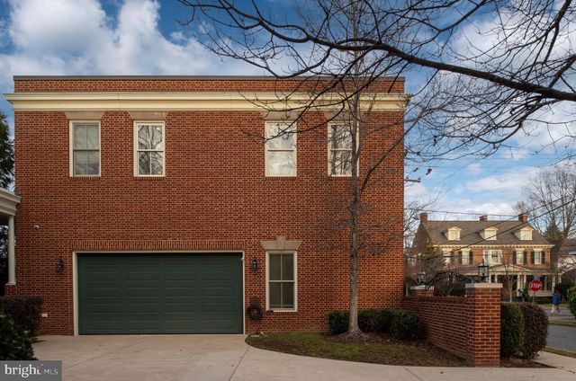 1200 PRINCE EDWARD ST, Fredericksburg, VA 22401