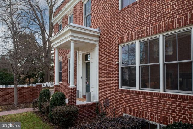 1200 PRINCE EDWARD ST, Fredericksburg, VA 22401