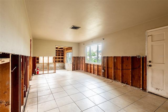 7301 GREVILLA AVENUE S, South Pasadena, FL 33707