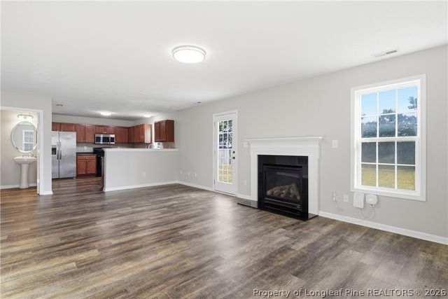 542 Gapway Court, Hope Mills, NC 28348