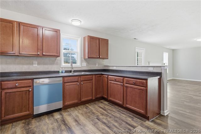 542 Gapway Court, Hope Mills, NC 28348