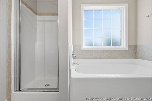 542 Gapway Court, Hope Mills, NC 28348