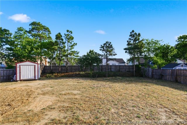 542 Gapway Court, Hope Mills, NC 28348