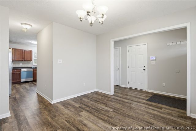 542 Gapway Court, Hope Mills, NC 28348