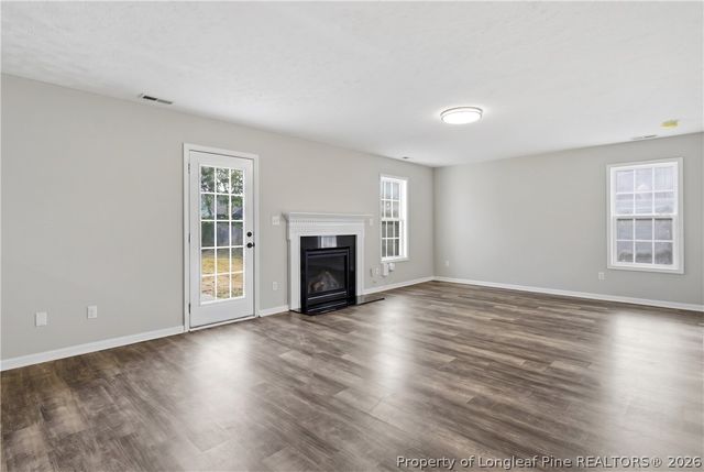 542 Gapway Court, Hope Mills, NC 28348