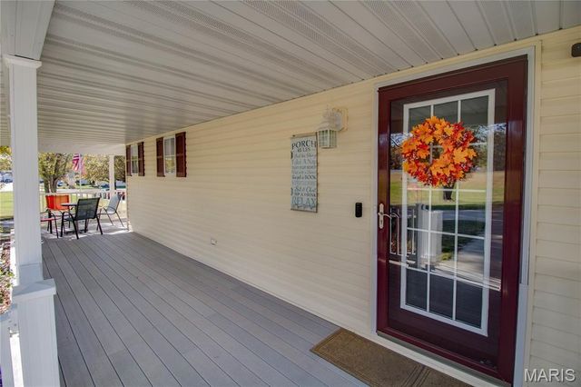 221 E Roosevelt Drive, Moro, IL 62067