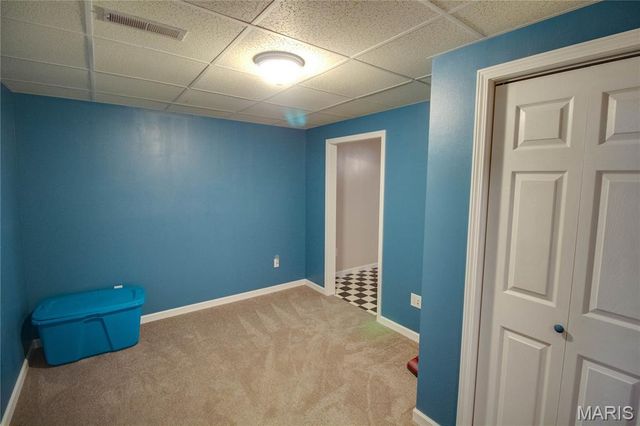 221 E Roosevelt Drive, Moro, IL 62067