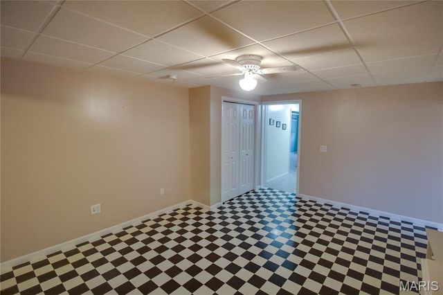 221 E Roosevelt Drive, Moro, IL 62067