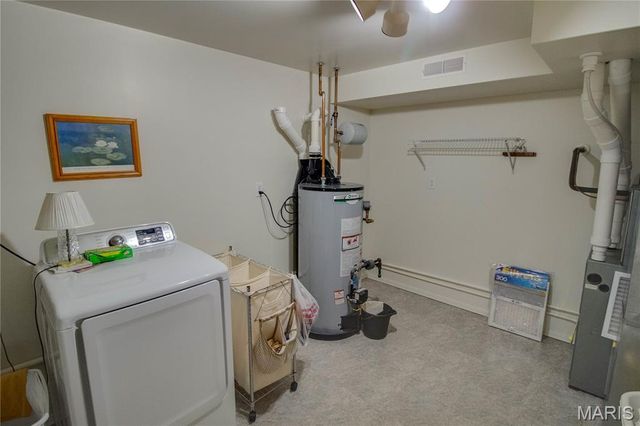 221 E Roosevelt Drive, Moro, IL 62067