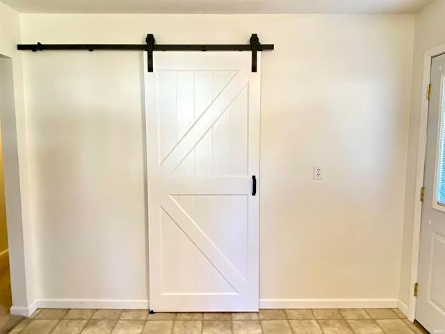 2051 Cass Avenue, Evansville, IN 47714