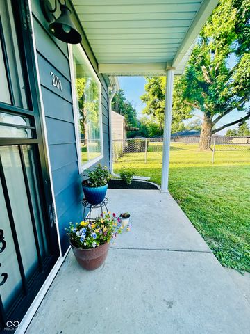 201 Leach Street, Greencastle, IN 46135
