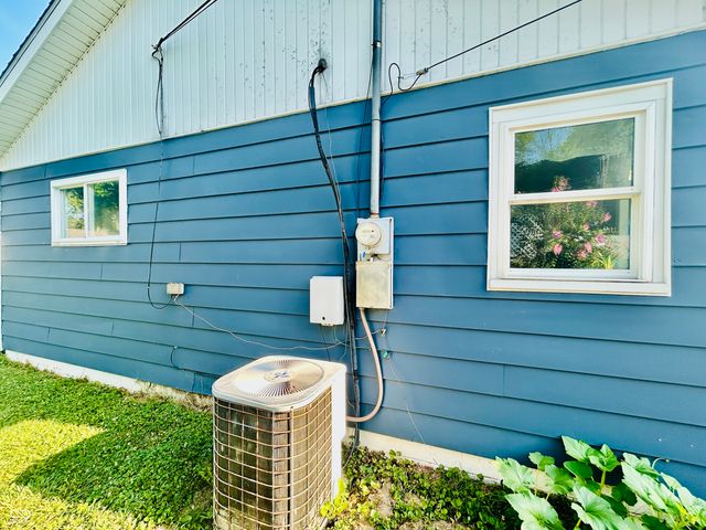 201 Leach Street, Greencastle, IN 46135