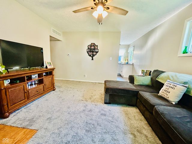 201 Leach Street, Greencastle, IN 46135