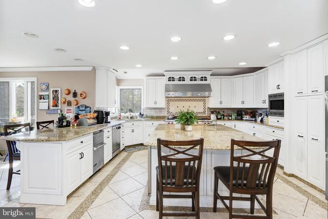 1545 MAURICE RIVER PKWY, Vineland, NJ 08360