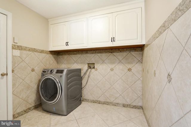 1545 MAURICE RIVER PKWY, Vineland, NJ 08360