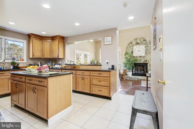 1545 MAURICE RIVER PKWY, Vineland, NJ 08360