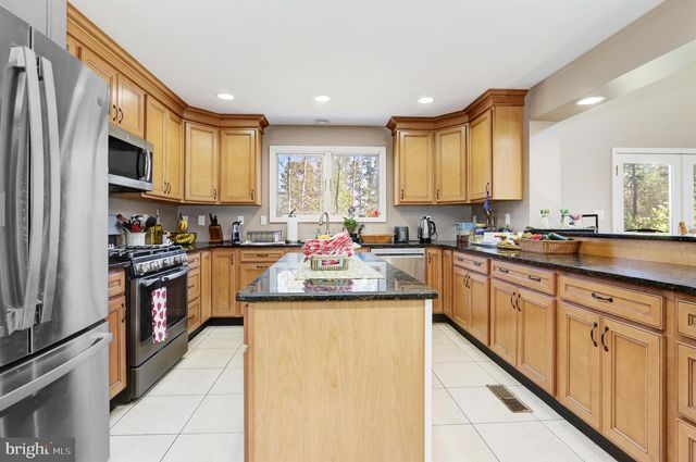 1545 MAURICE RIVER PKWY, Vineland, NJ 08360