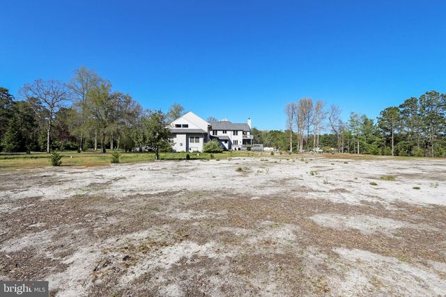 1545 MAURICE RIVER PKWY, Vineland, NJ 08360