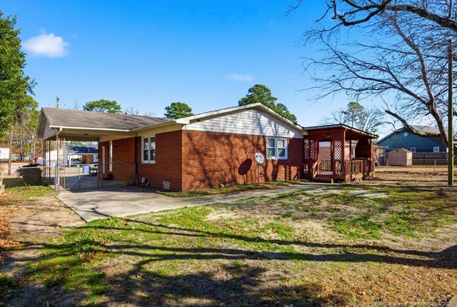 815 Bedrock Drive, Fayetteville, NC 28303